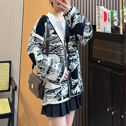 Title 6, Womens Autumn And Winter Loose Long Sleeve Top