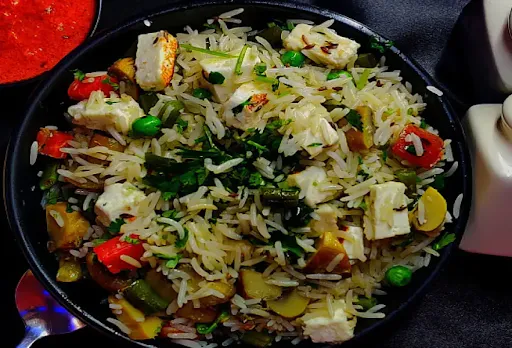 Veg Hakka Fried Rice