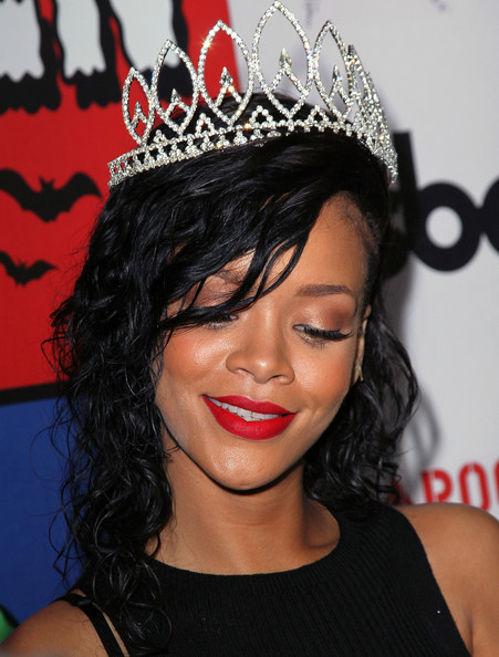 Rihanna + City + West + Hollywood + Celebrates + Halloween + hMlBY7fY3G4l