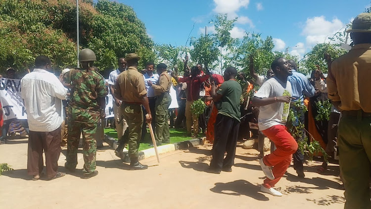 Thousands of squatters protest land grabbing in Lamu.