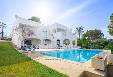 House with pool and terrace 1