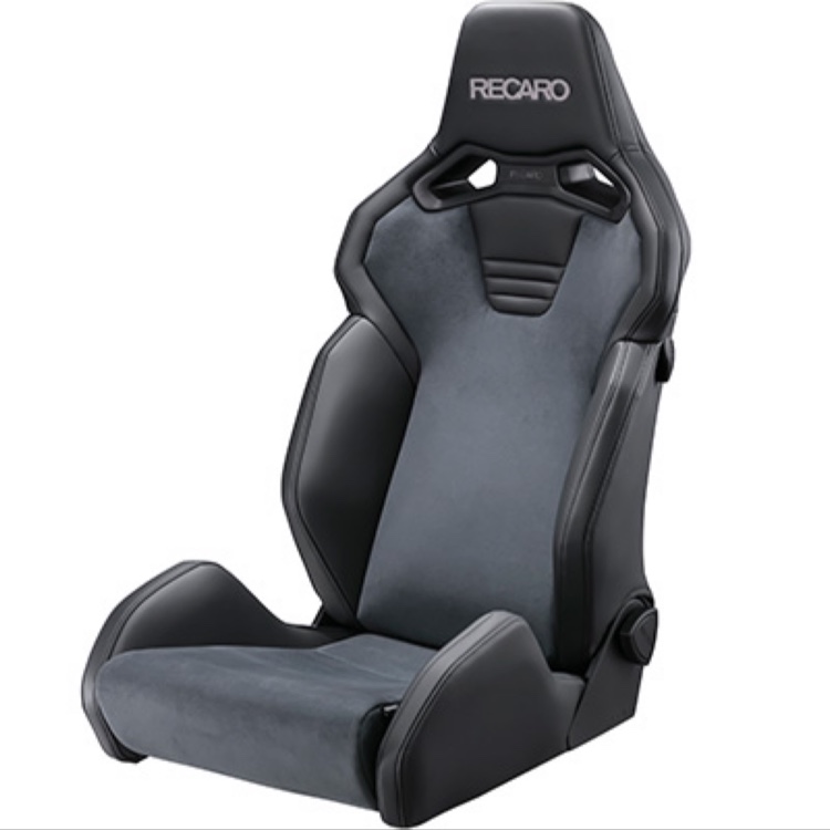 A5 スポーツバックの9月もよろしくお願いします。・黒の日・レカロに関するカスタム事例の投稿画像5枚目