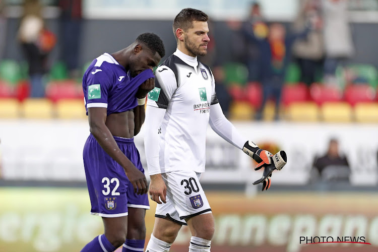 Kapotte veter lag aan de basis van knullige fout van Hendrik Van Crombrugge bij de 1-0