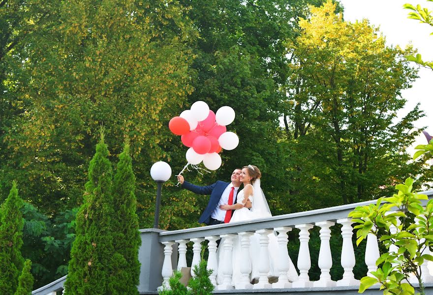 Fotógrafo de casamento Roman Demyanyuk (photovideo). Foto de 6 de março 2021