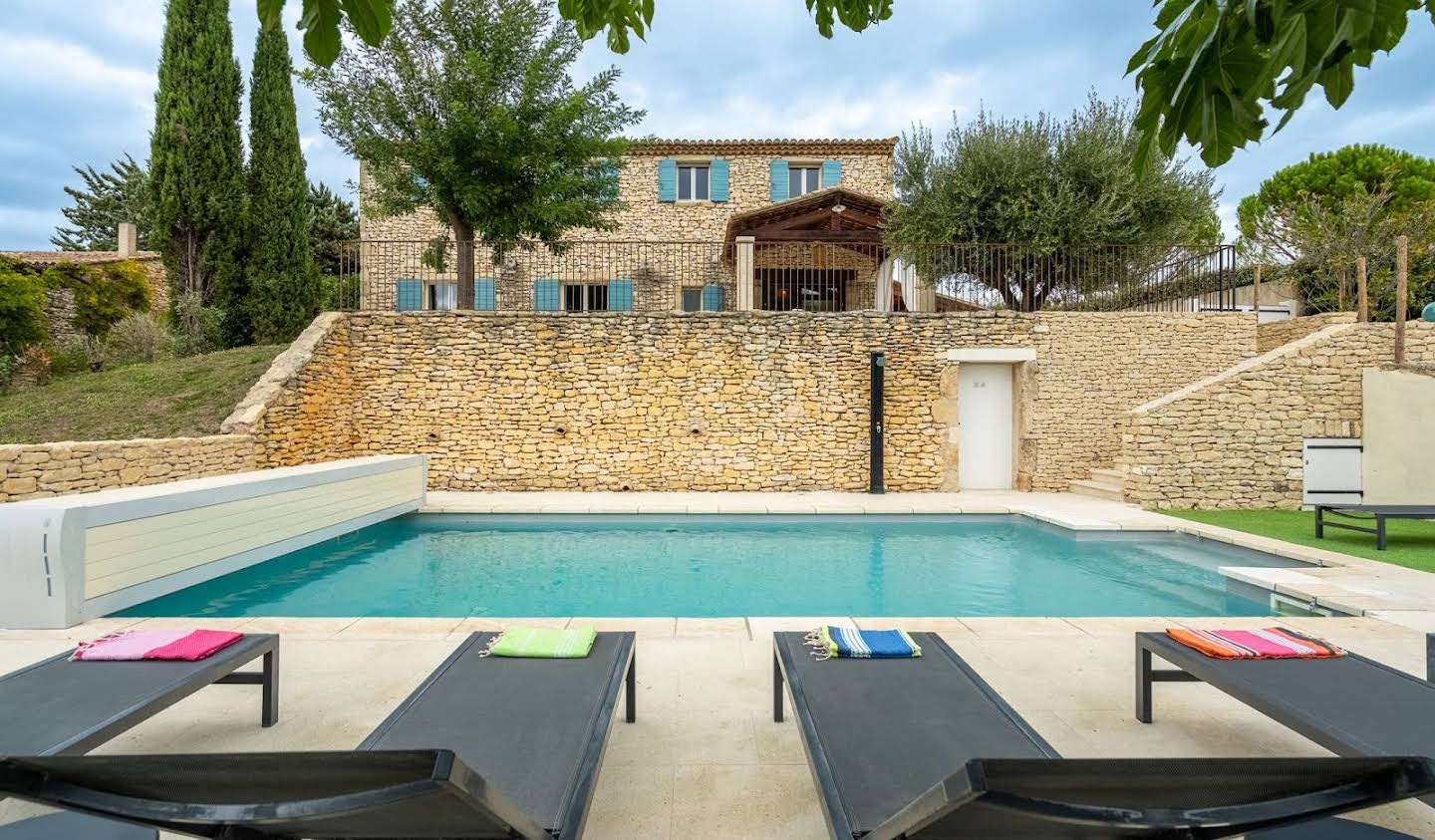 Maison avec piscine et jardin Gordes