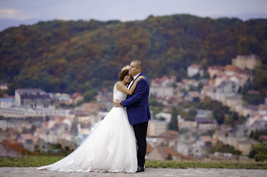 Wedding photographer Mihai Medves (mihaimedves). Photo of 2 October 2017