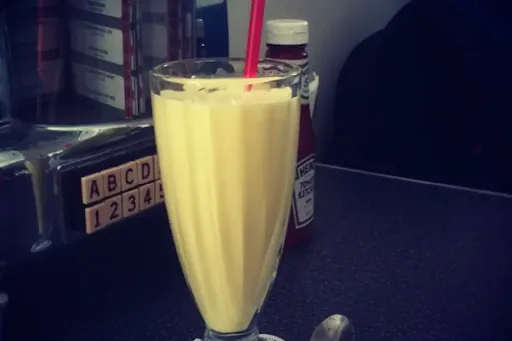 Pineapple Milkshake