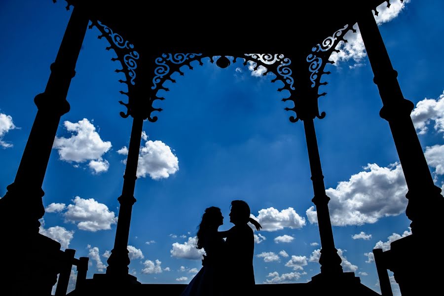 Fotógrafo de casamento Gabriel Sánchez Martínez (gabrieloperastu). Foto de 27 de julho 2018