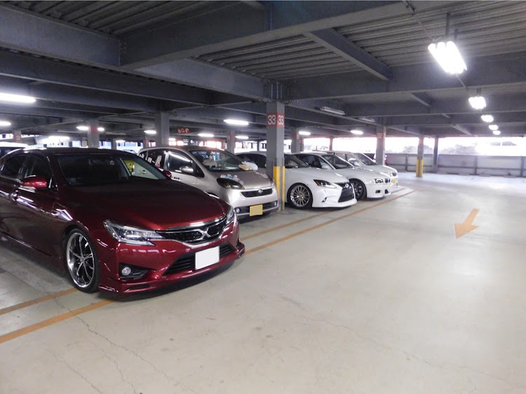 マークXの洗車・柏・MT・2018ベストショットに関するカスタム事例の投稿画像2枚目