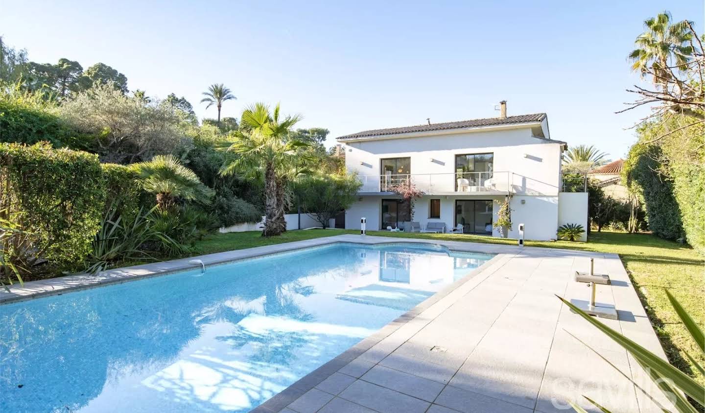 Villa with pool Antibes