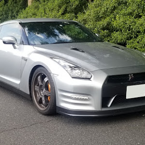 NISSAN GT-R R35