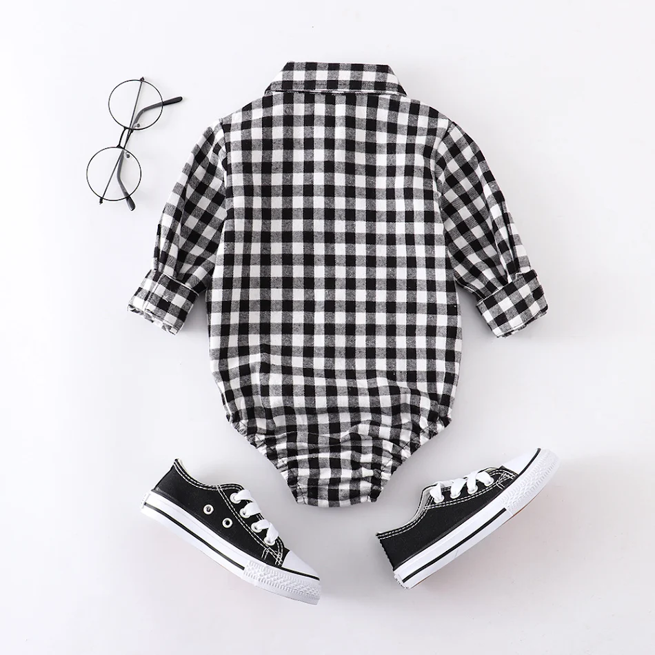 Herfst- en winterruitjes romper voor babyjongens Lange mouwen shirt Comfortabele en stijlvolle outfit voor je baby in de koude maanden.