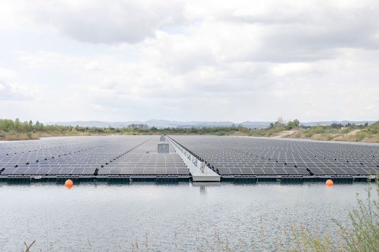 An array of floating solar panels at a power plant, operated by Baywa r.e, on the site of a former quarry in Grafenwoerth, Austria, on April 26 2023. File Picture: Michaela Nagyidaiova/Bloomberg