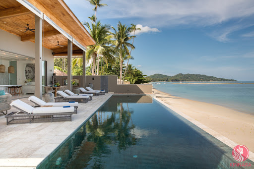 Villa avec piscine 1