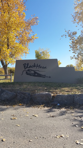 Black Mesa Golf Course Entrance