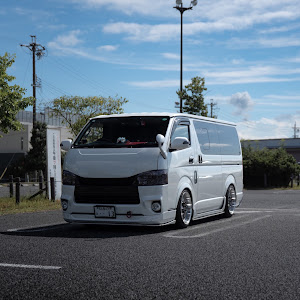 ハイエースバン