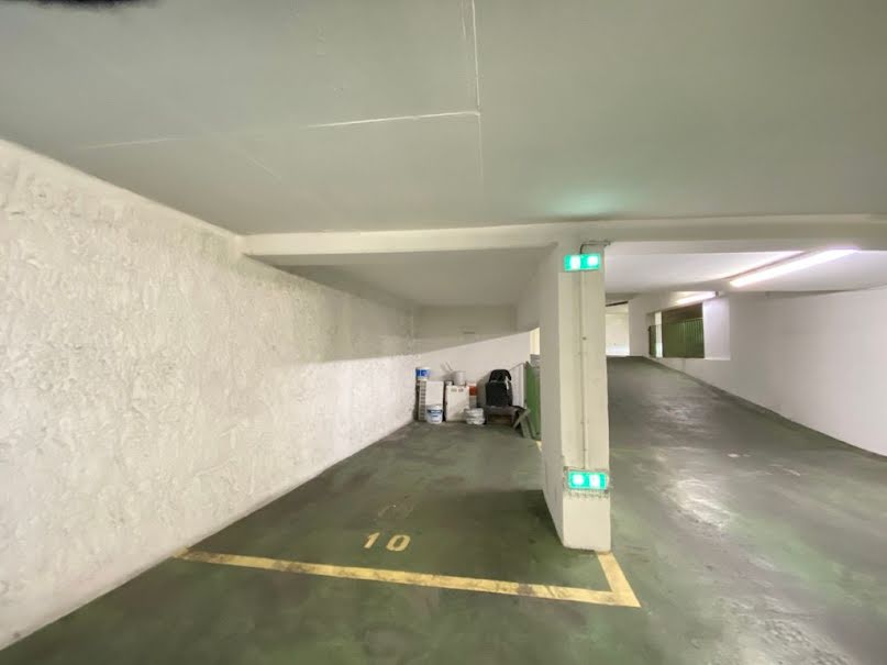 Location  parking  12 m² à Paris 11ème (75011), 90 €