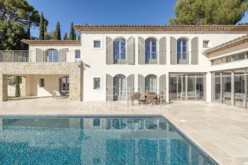 villa à Mougins (06)