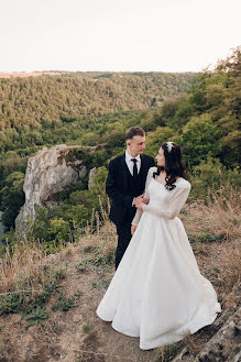 Fotógrafo de casamento Pavel Lazurko (pavellfoto). Foto de 3 de agosto 2023