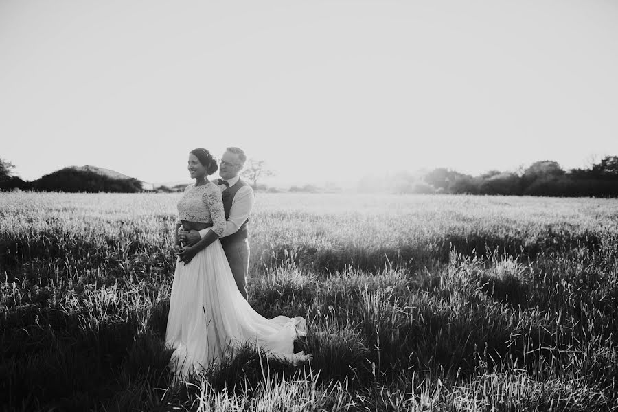 Fotografo di matrimoni Emily (emilylittlephoto). Foto del 2 luglio 2019
