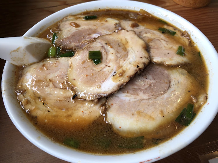 シビックタイプRの右斜め前写真展・FD2・満身創痍・VTEC・ラーメン食べてお腹にミートテック(脂肪)に関するカスタム事例の投稿画像3枚目