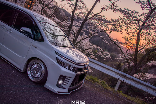 くーすけさんのヴォクシーZWR80Wの画像