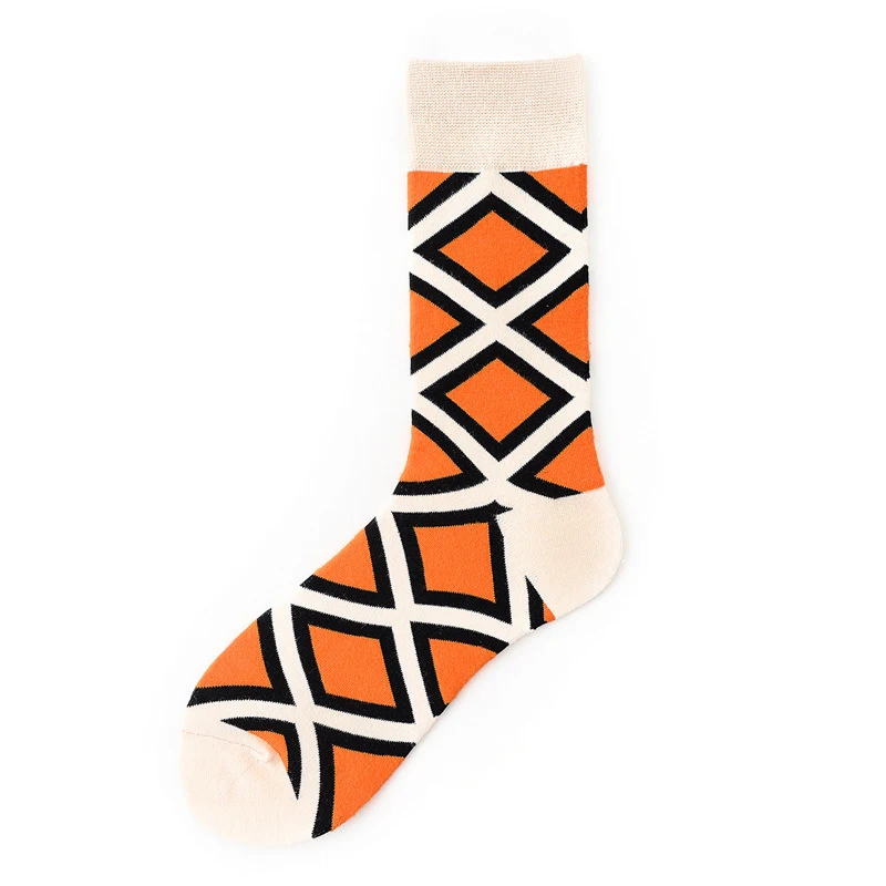 Persönliche und farbenfrohe Herrensocken Mode Drücken Sie Ihren Stil aus mit diesen bequemen, farbenfrohen Socken, die Ihrem Outfit eine persönliche Note verleihen.