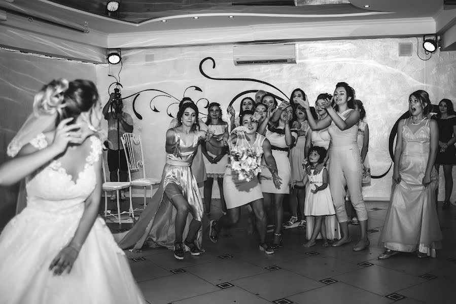 Fotografo di matrimoni Ilona Soya (photosoya). Foto del 24 ottobre 2017