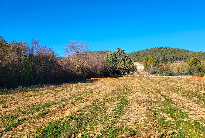  Vente Terrain à bâtir - 2 800m² à Besse-sur-Issole (83890) 