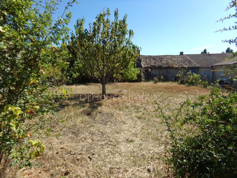 Vente maison 5 pièces 95 m² à Saint-Ciers-sur-Gironde (33820), 97 000 €