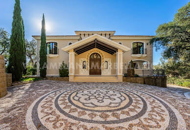 Villa with garden and terrace 3