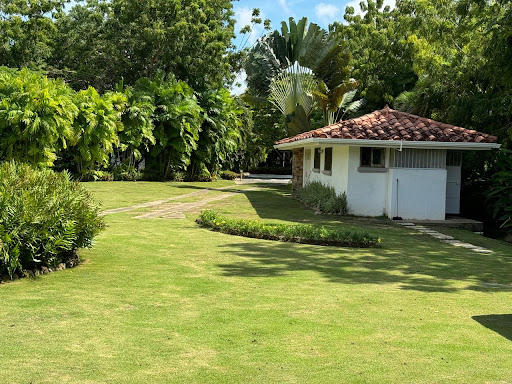 Maison en bord de mer avec jardin 3