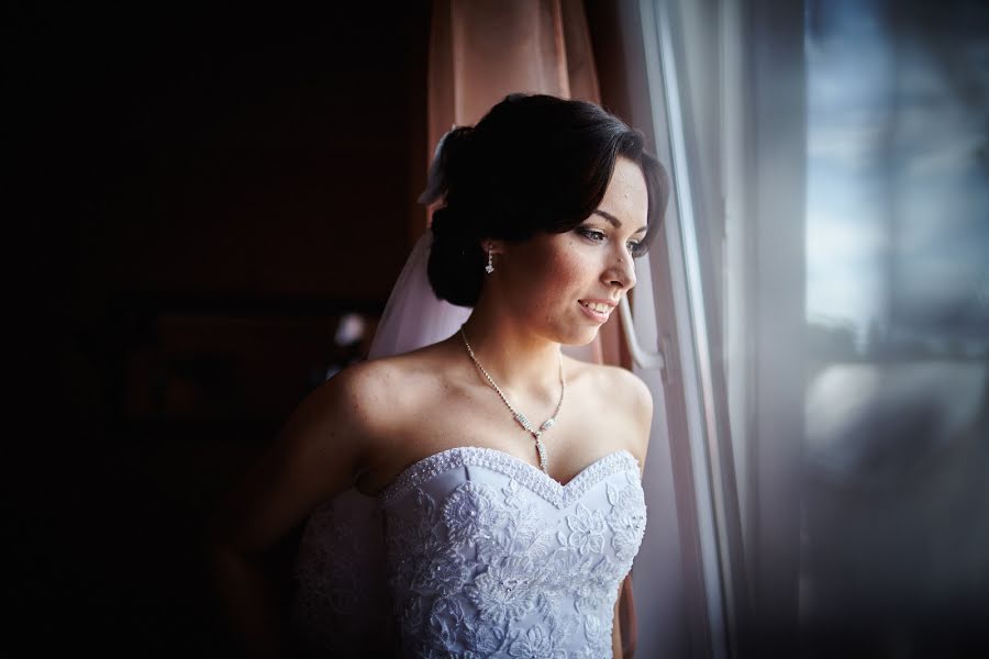 Fotógrafo de casamento Anna Kuzmina (xrustja6ka). Foto de 6 de agosto 2015