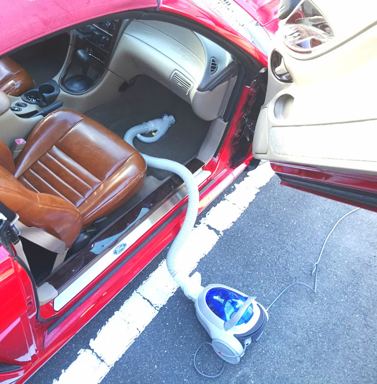 マスタング コンバーチブルのfordmustang・mustangconvertible・内装・掃除・佐賀県に関するカスタム事例の投稿画像1枚目
