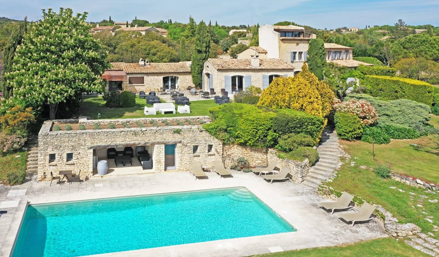 Maison avec piscine et jardin Gordes