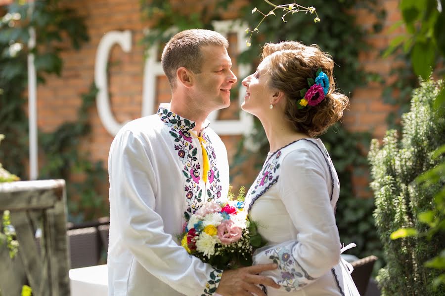 Wedding photographer Natalya Vovk (tanata131). Photo of 10 May 2020