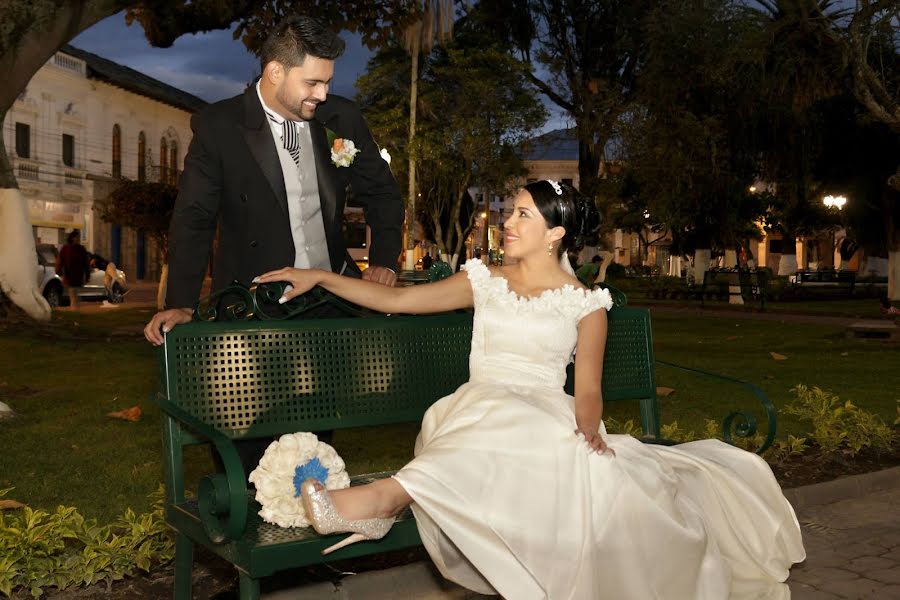 Φωτογράφος γάμων Pablo Patricio Quelal (ppqpmedios). Φωτογραφία: 10 Ιουνίου 2020