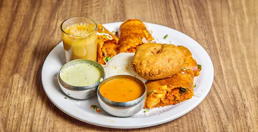 Mysore Masala Dosa With Idli Vada And Coffee