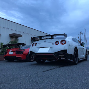 NISSAN GT-R R35