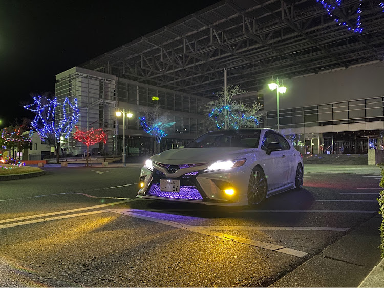 カムリのイルミネーションと愛車・綺麗な車・ミーティング参加したい・グラサンかけた変人・マタンアヴニールに関するカスタム事例の投稿画像2枚目