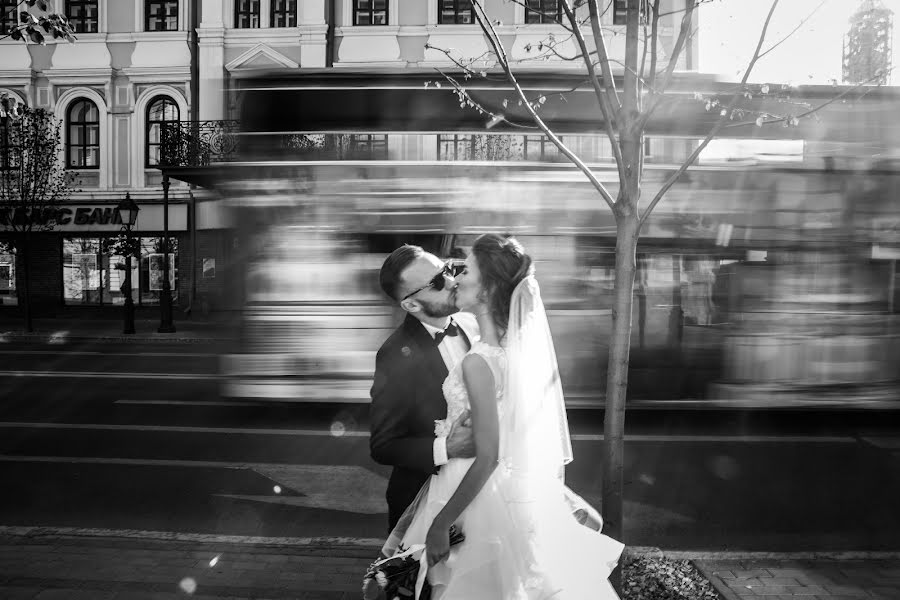 Fotografo di matrimoni Ilya Lobov (ilyailya). Foto del 1 novembre 2018