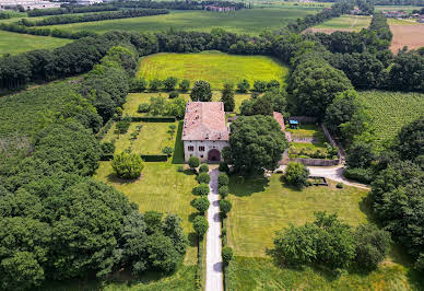 Villa with garden and terrace 7