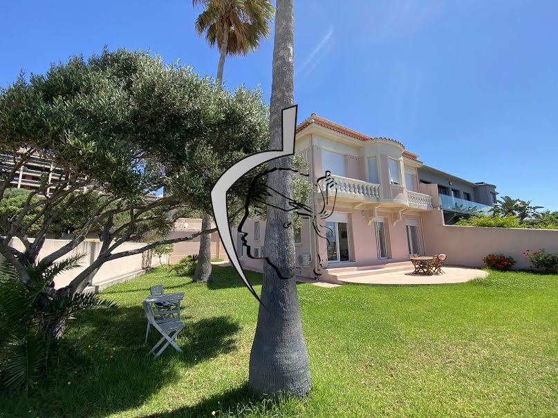 Vente villa 5 pièces 265 m² à Ajaccio (20000), 2 750 000 €