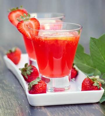 Diet Strawberry Lemonade