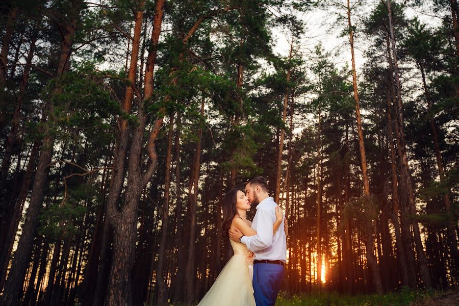 Fotógrafo de casamento Pavel Nasennikov (nasennikov). Foto de 2 de fevereiro 2015