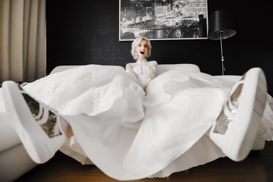 Wedding photographer Evgeniy Zakharychev (glazok). Photo of 30 August 2019