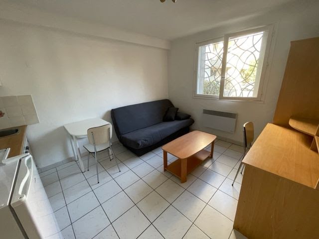 Location  appartement 1 pièce 14 m² à Montpellier (34000), 351 €