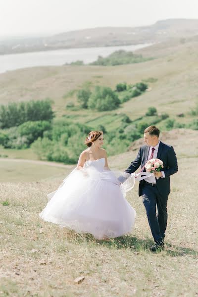 Fotógrafo de casamento Valeriya Kulikova (valeriya1986). Foto de 10 de setembro 2018