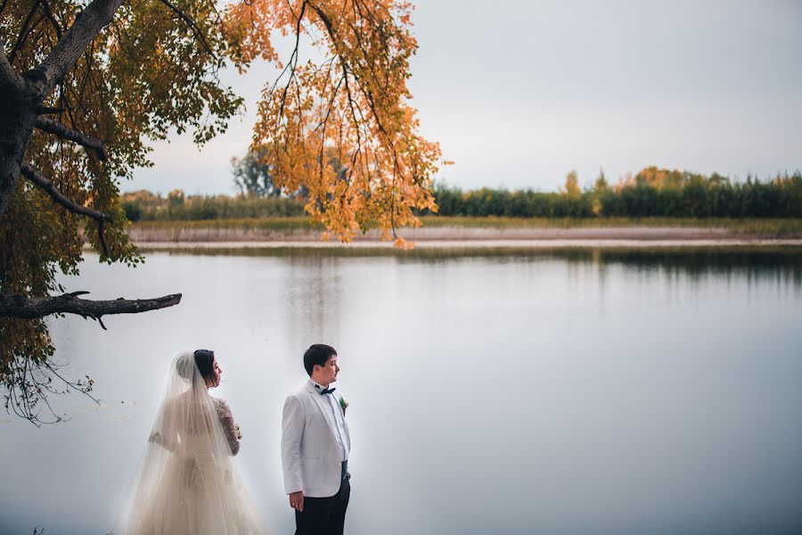 Fotógrafo de casamento Miram Utegenov (miram). Foto de 25 de setembro 2015