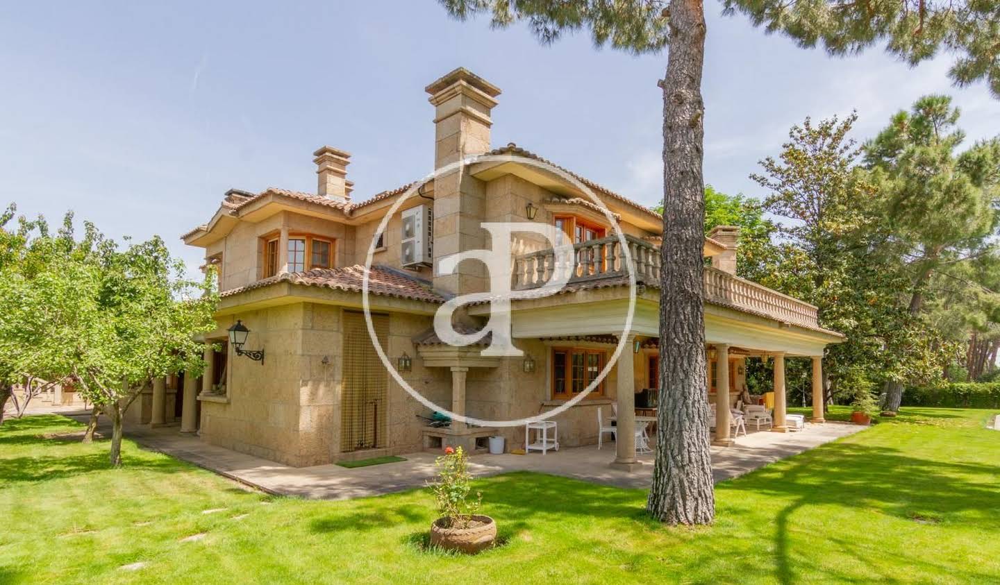 Maison avec piscine et terrasse Majadahonda